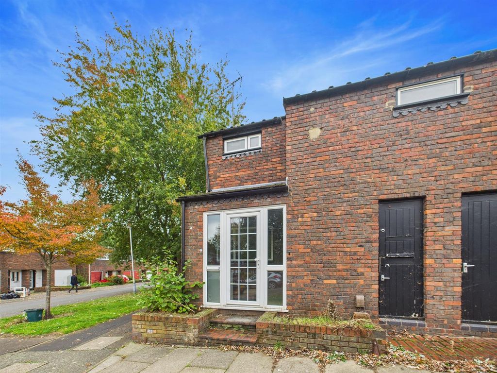 Property photo 1 of 9 Cam05080G0-Pr0202-Still016.Jpg