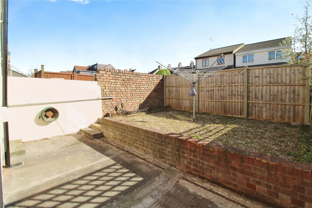 Property photo 1 of 11 Picture No. 20