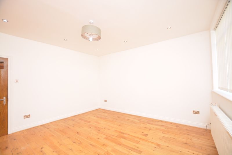 Property photo 2 of 13 Photo 10