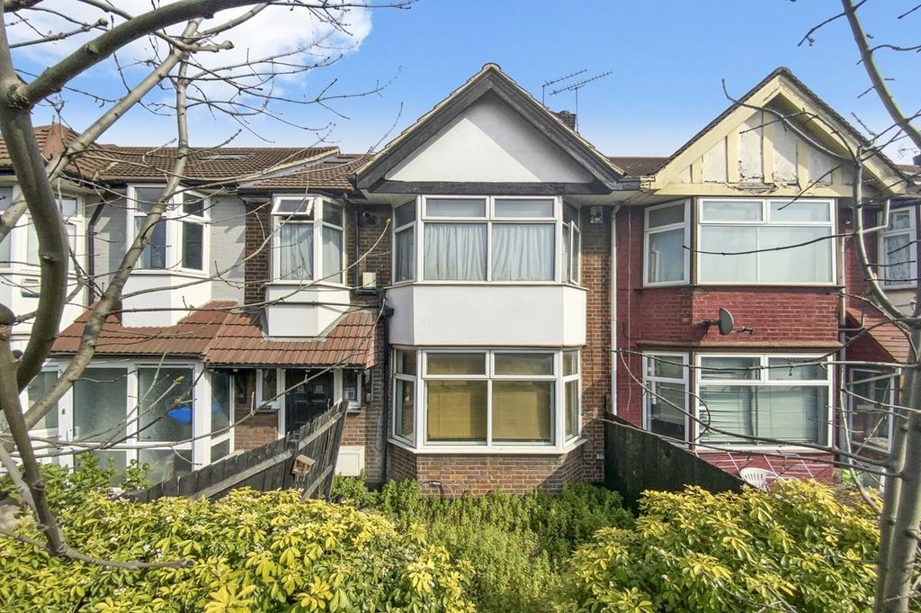 Property photo 1 of 15