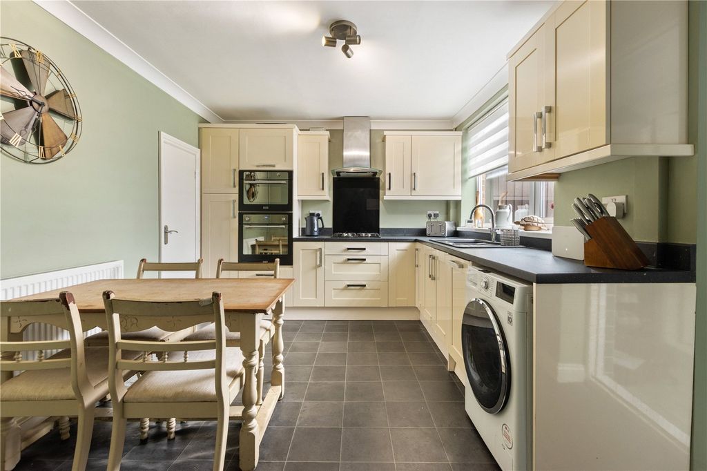 Property photo 3 of 19 Kitchen/Diner