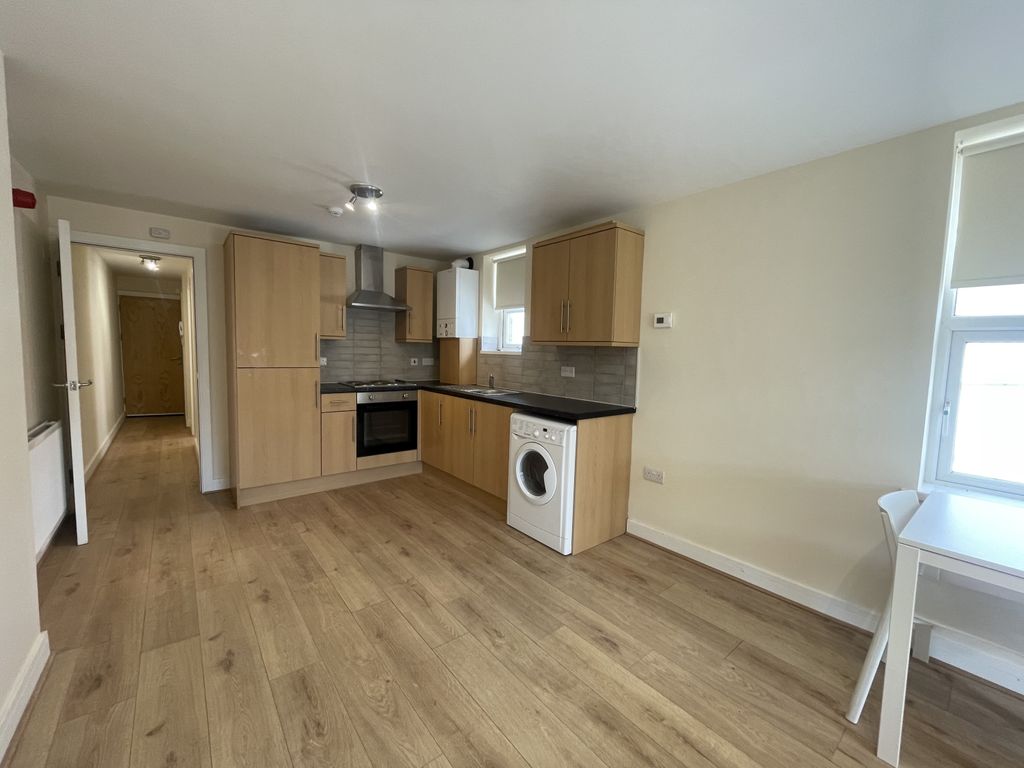 Property photo 3 of 7 Img_7530