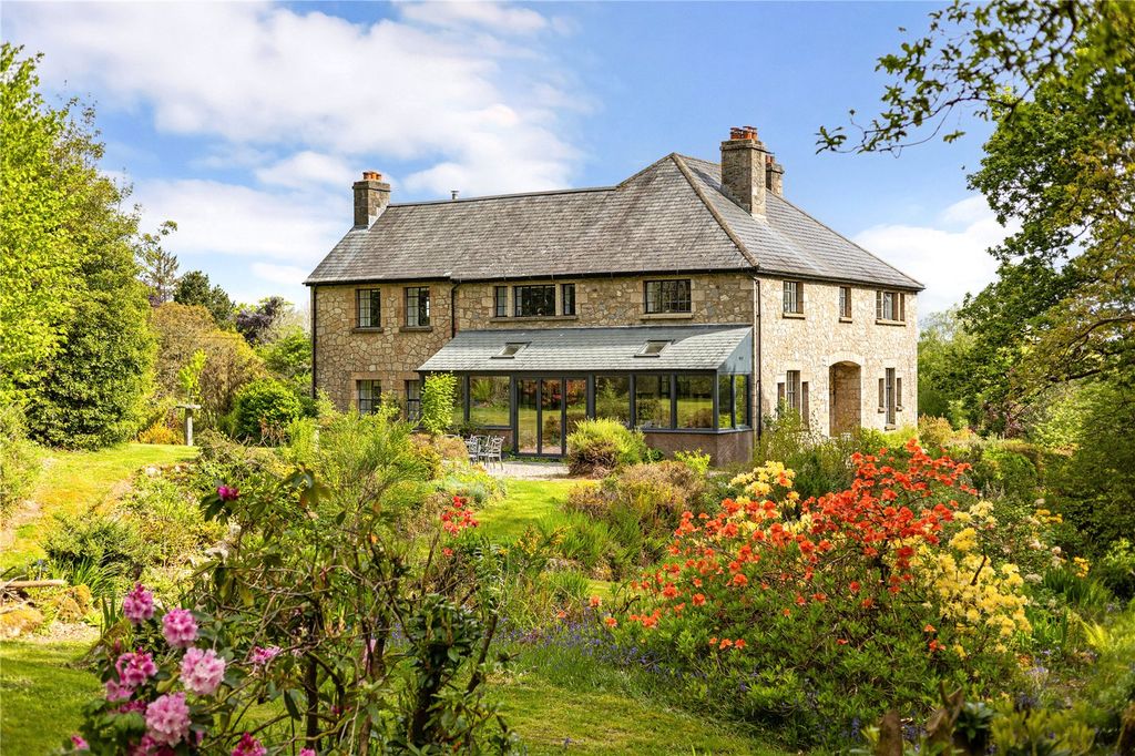 Property photo 1 of 26 Paynes Bridge House