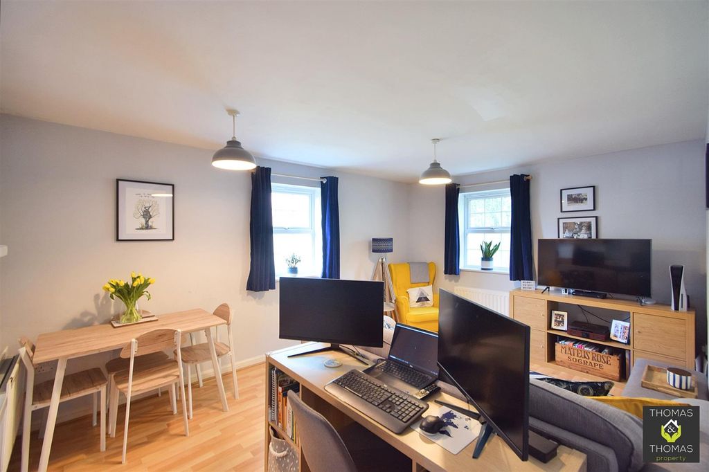 Property photo 2 of 8 Dsc_0131.Jpg