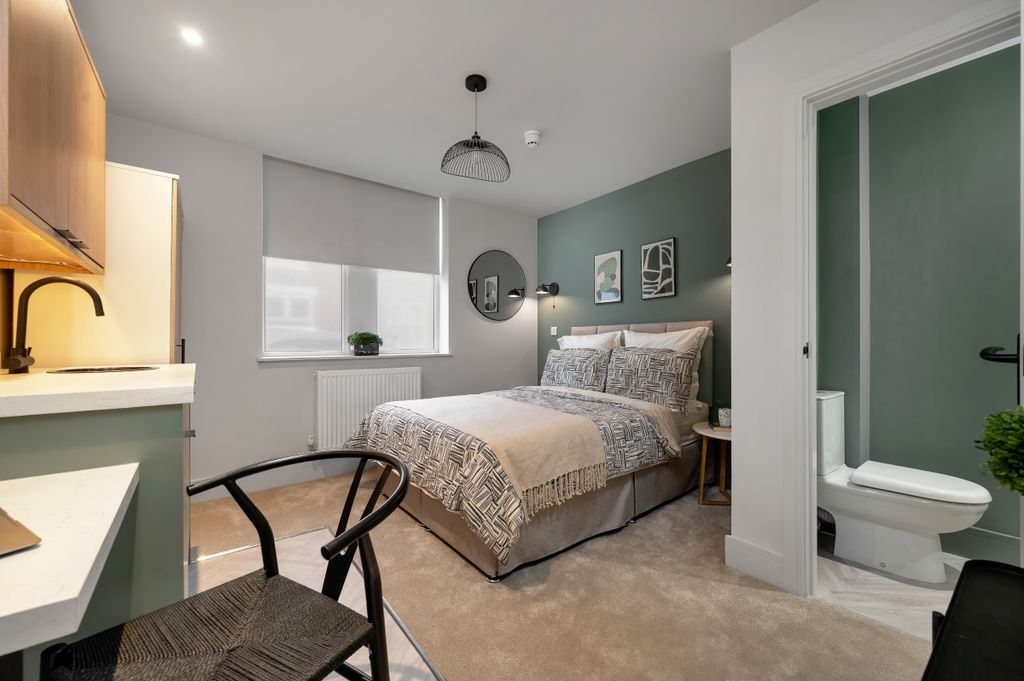 Property photo 3 of 18