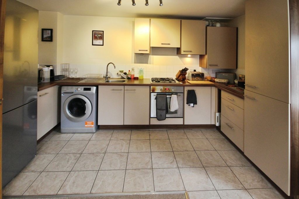 Property photo 3 of 9 Picture No. 06