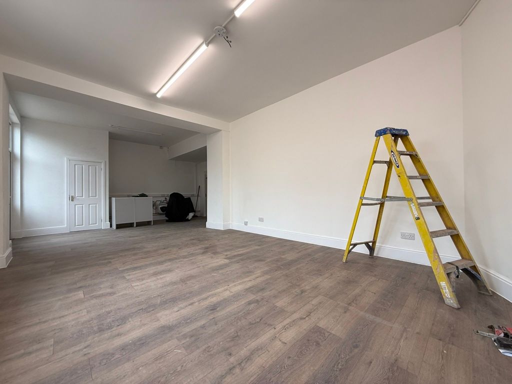 Property photo 3 of 5 Photo 5