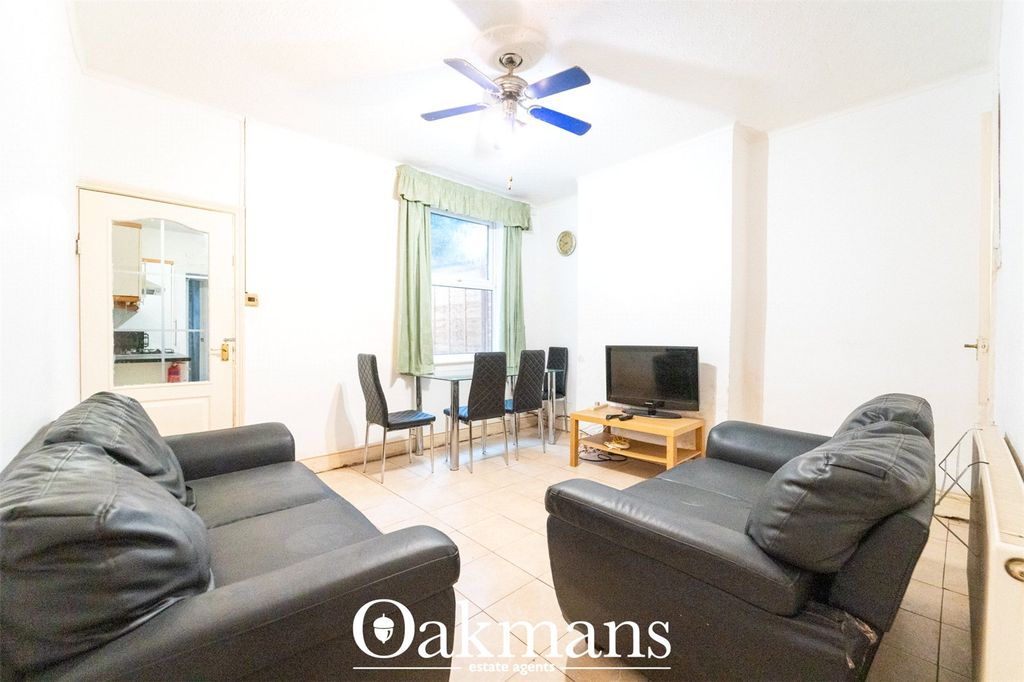 Property photo 2 of 27 Picture No. 18