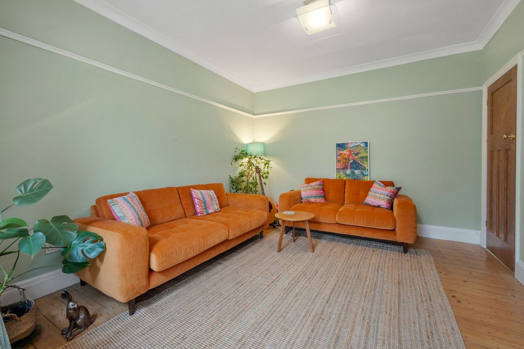 Property photo 3 of 36