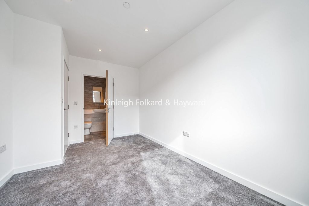Property photo 2 of 7 Picture No. 01