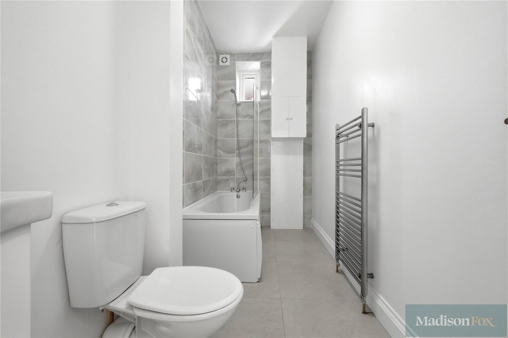 Property photo 3 of 23 Picture No. 53