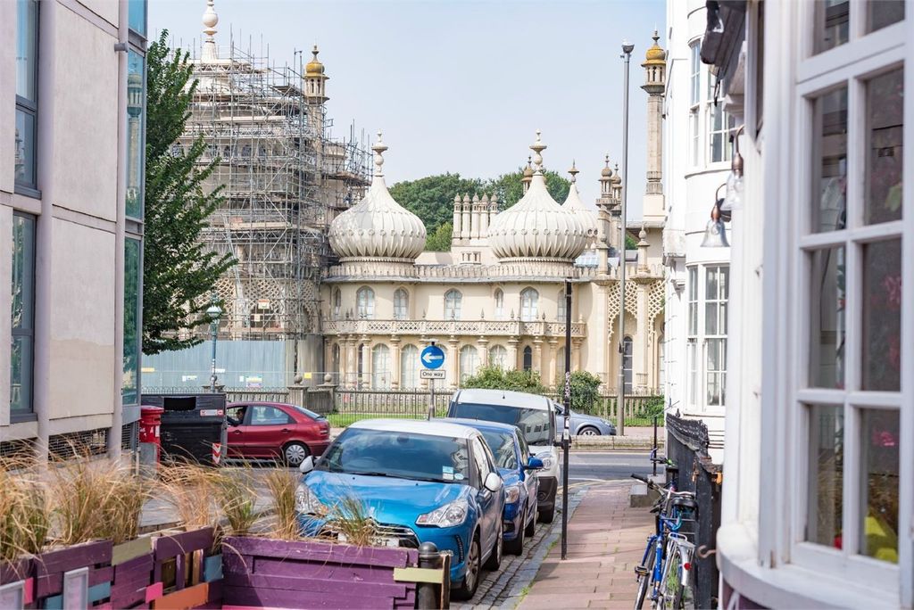 Property photo 3 of 23 Picture 3