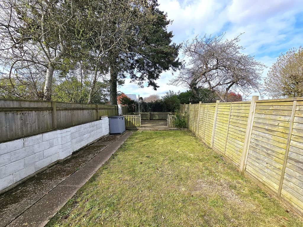 Property photo 2 of 32