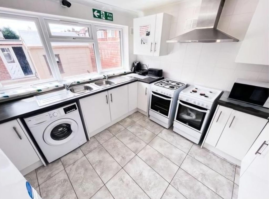 Property photo 3 of 3