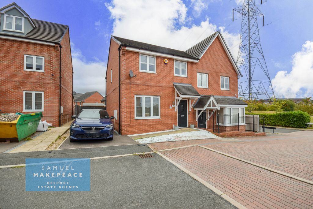 Property photo 1 of 21 Three Bedroom Semi Detached Property With Low Maintenance Garden And Summerhouse