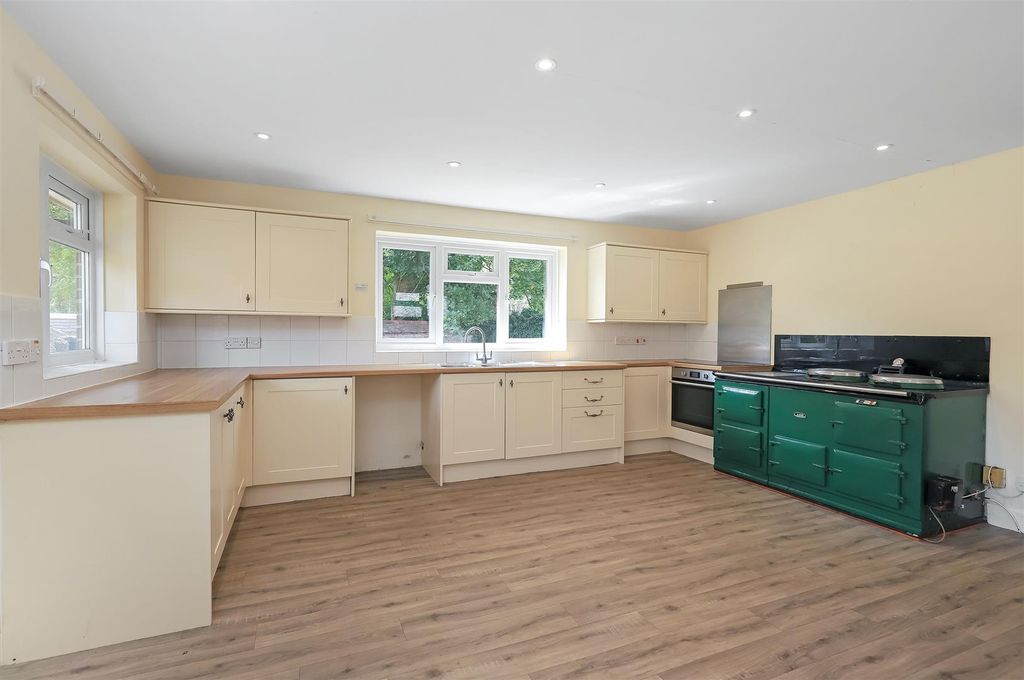 Property photo 3 of 19 Img_9423.Jpg