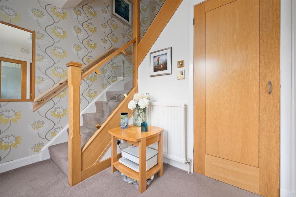 Property photo 2 of 27 9Bogwooddrive004.Jpg