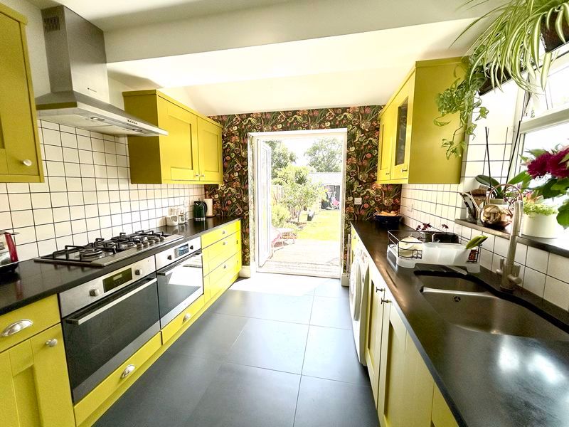 Property photo 2 of 13 Kitchen