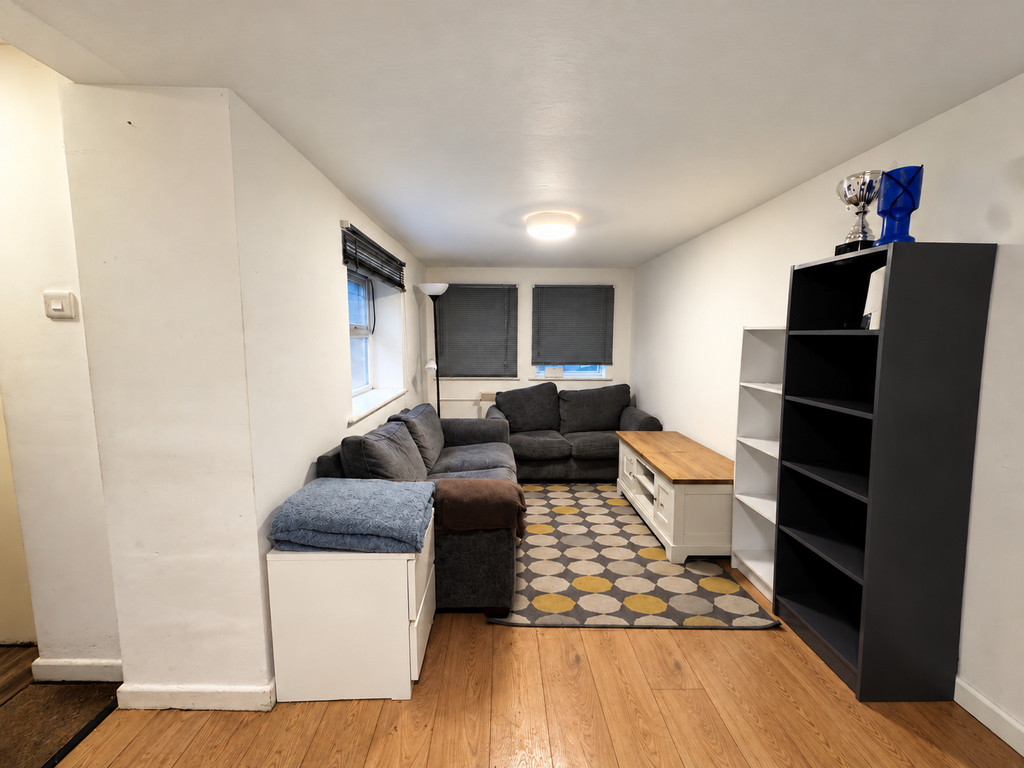 Property photo 2 of 4