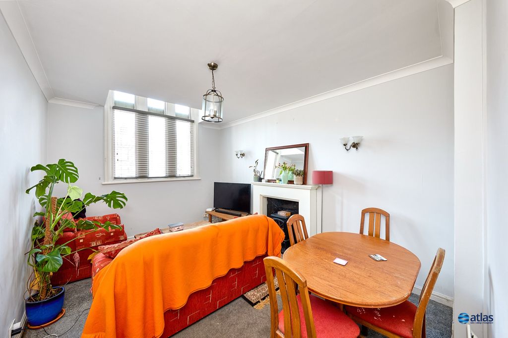 Property photo 2 of 14 Reception Room