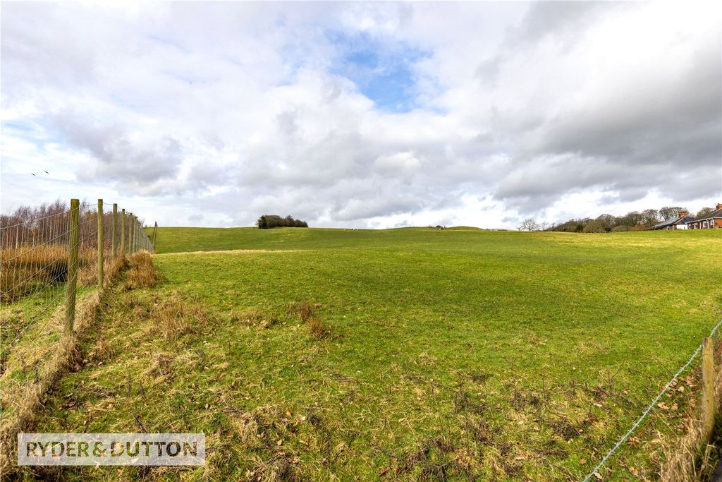 Property photo 3 of 38 Picture No. 06