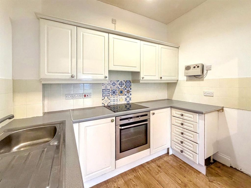 Property photo 3 of 10 2663E49Be7414F8Bb07B477B4819c3B7.Jpg