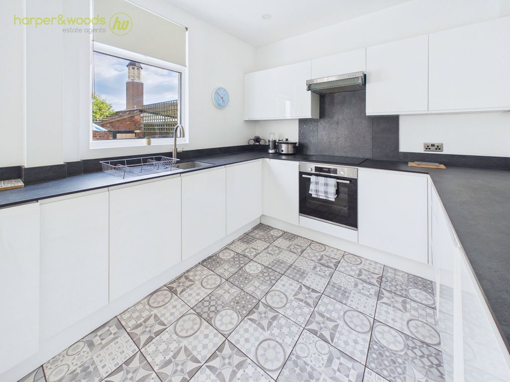 Property photo 3 of 29