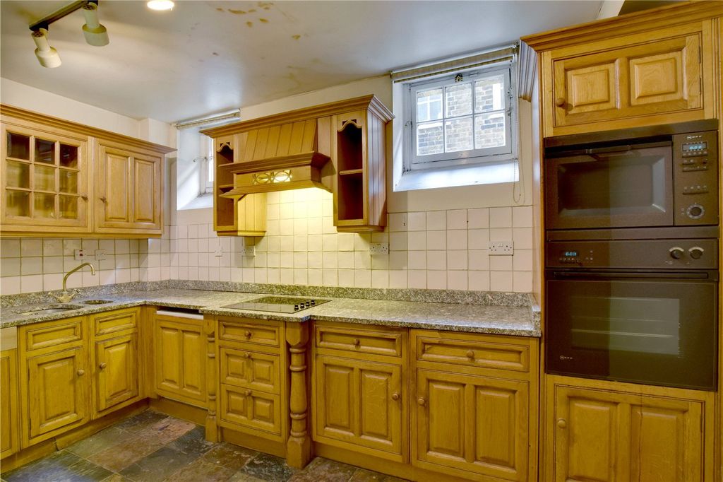 Property photo 3 of 17 Picture No. 05