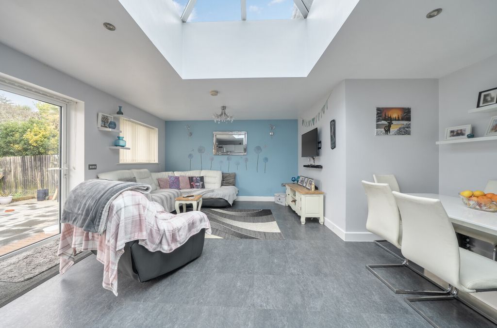 Property photo 2 of 16 1418347-25-69A088...