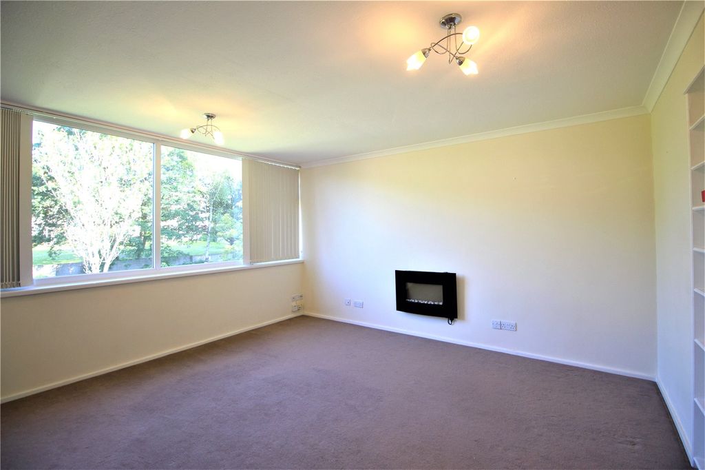 Property photo 2 of 10 Picture No. 13