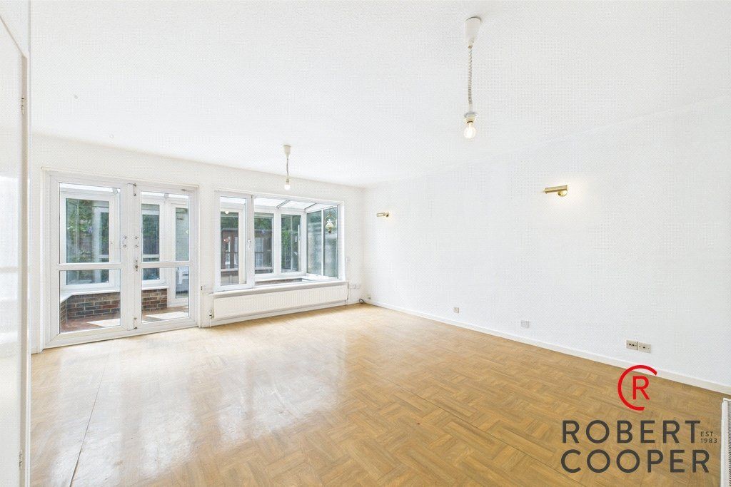 Property photo 3 of 8 Picture No. 06