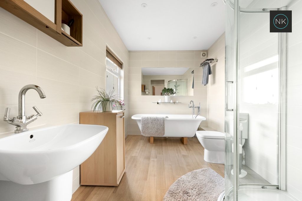 Property photo 3 of 32 4608217