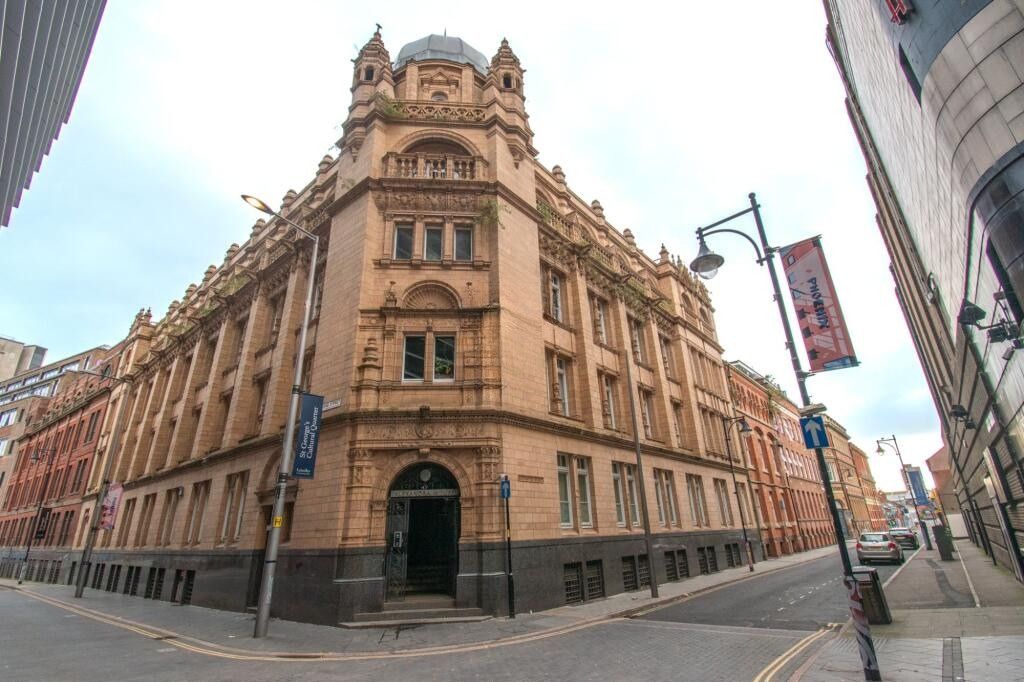 Property photo 1 of 12