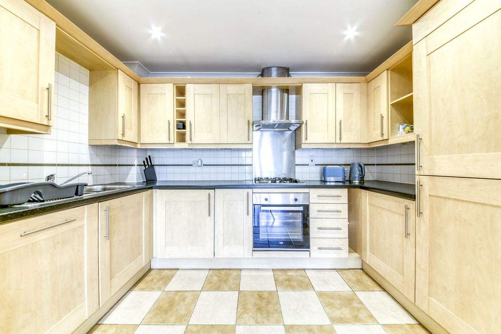 Property photo 3 of 7 Img_9327