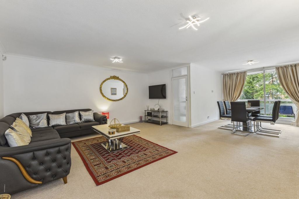 Property photo 1 of 16 93830_Flat 14 Lea...