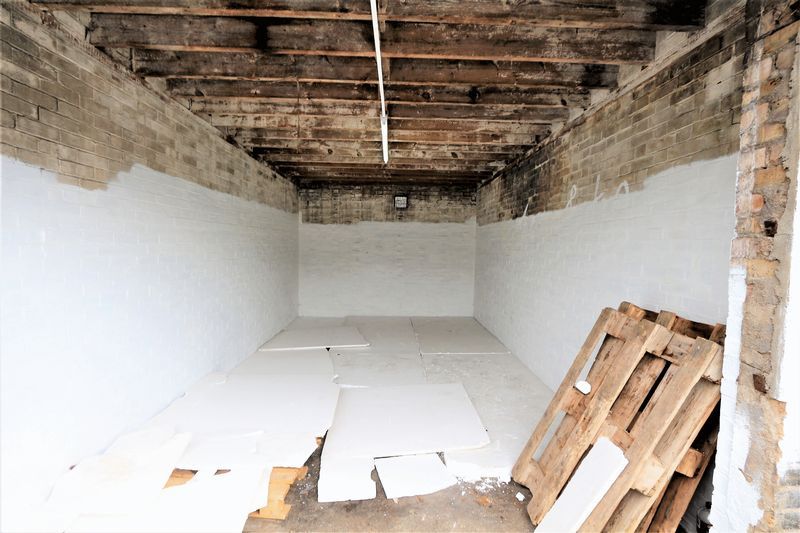 Property photo 3 of 6 Photo 4