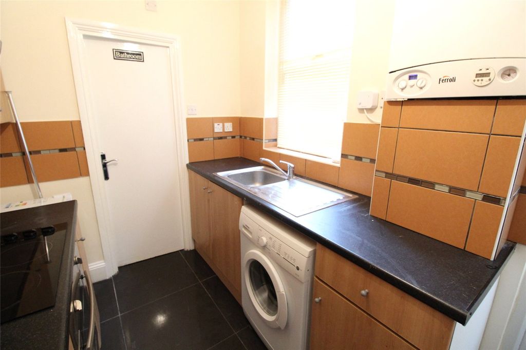 Property photo 3 of 10 Picture No. 11