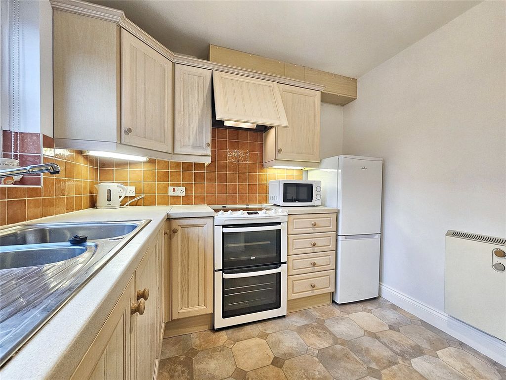 Property photo 3 of 13 Picture No. 10