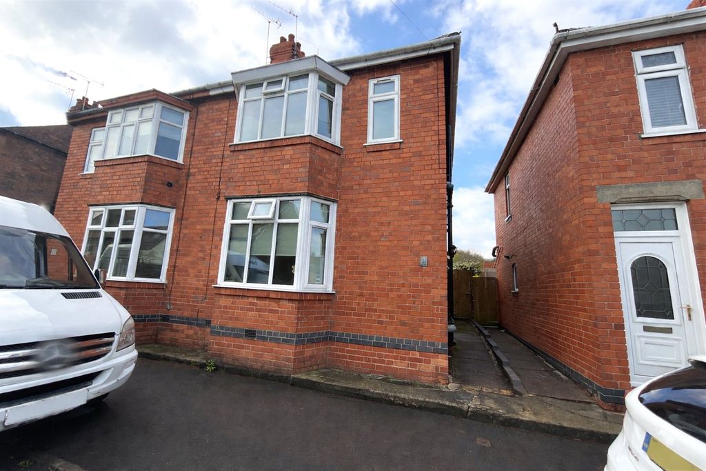 Property photo 1 of 8 Picture No. 13