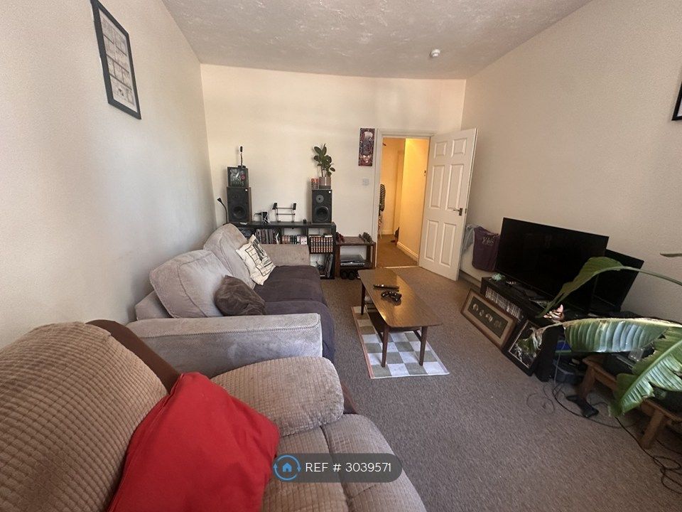 Property photo 1 of 6 Living Room