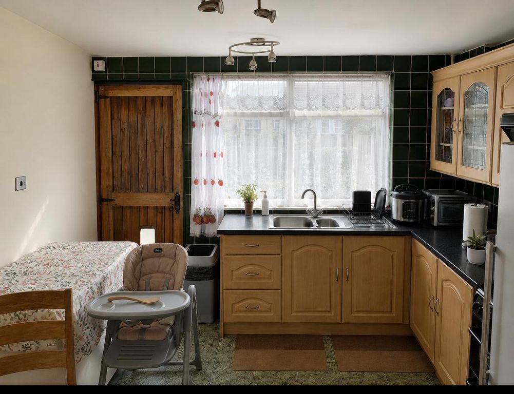 Property photo 2 of 13 4