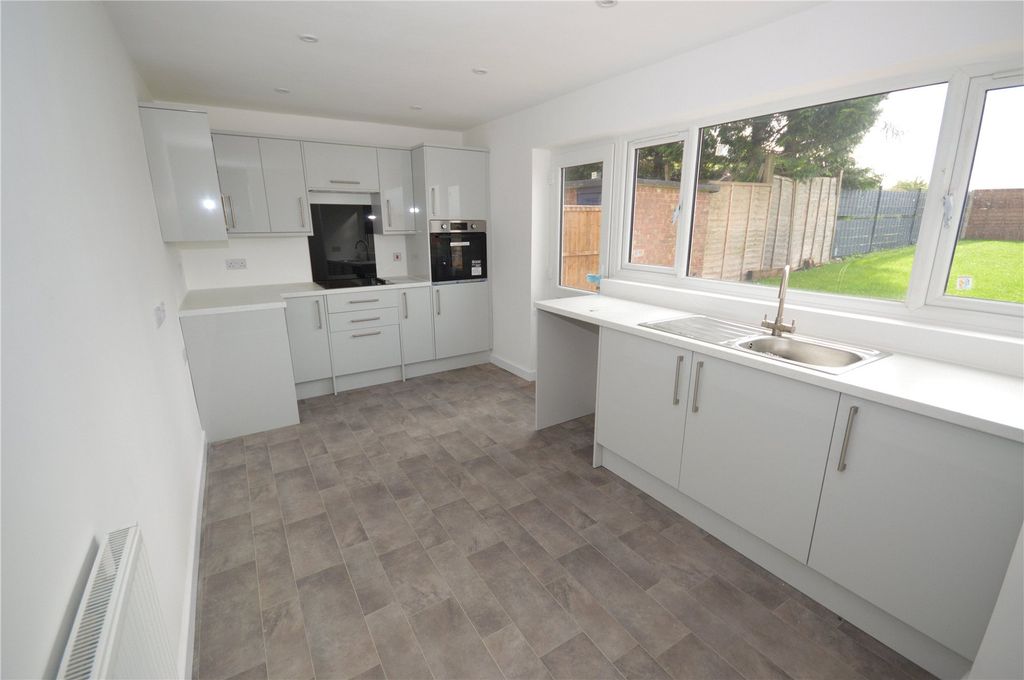 Property photo 3 of 10 Picture No. 04
