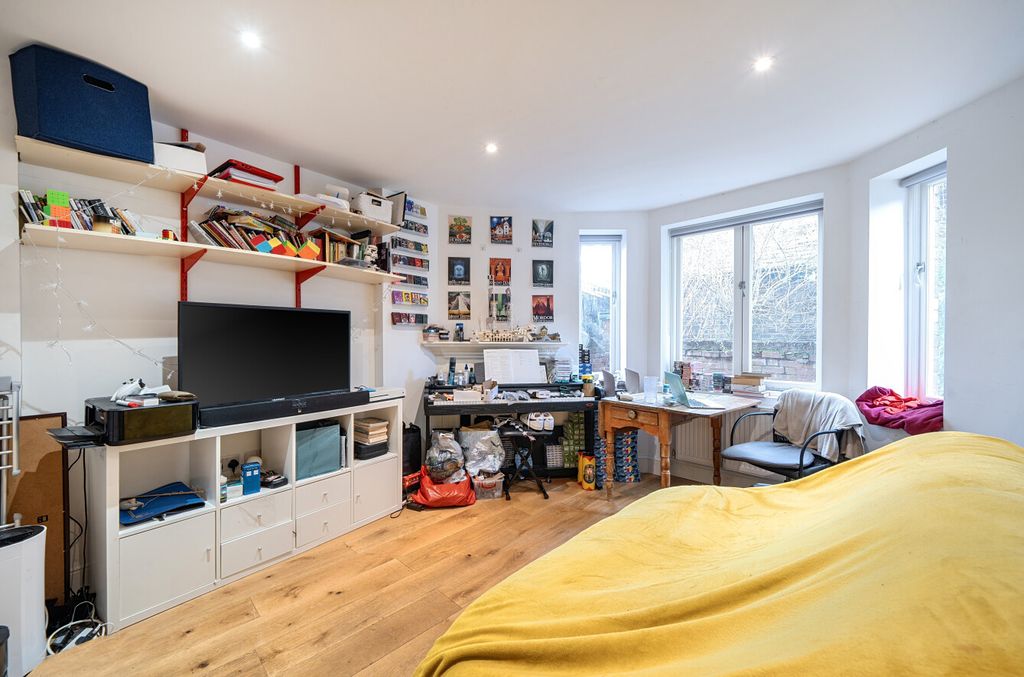 Property photo 3 of 8 1402421-2-696F7c8...