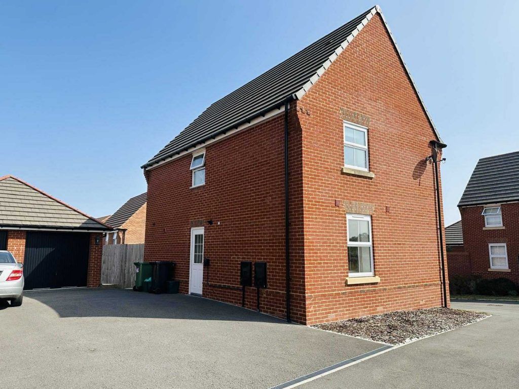Property photo 2 of 14