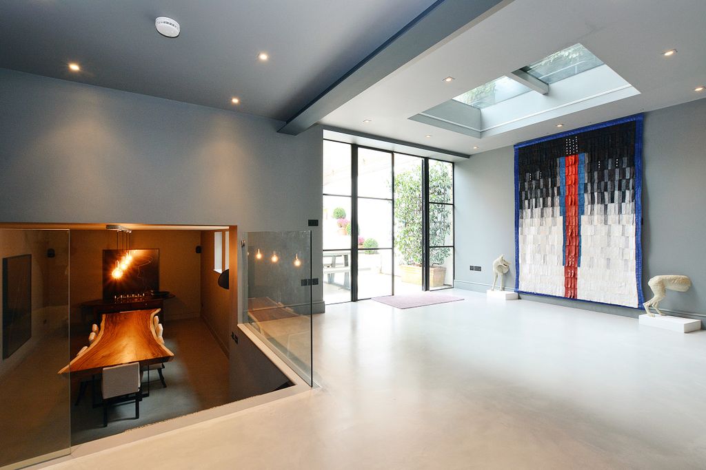 Property photo 3 of 21