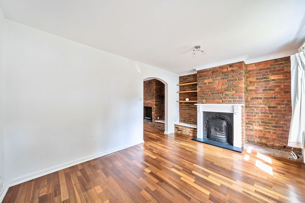 Property photo 2 of 18 1329046-18-687F47...