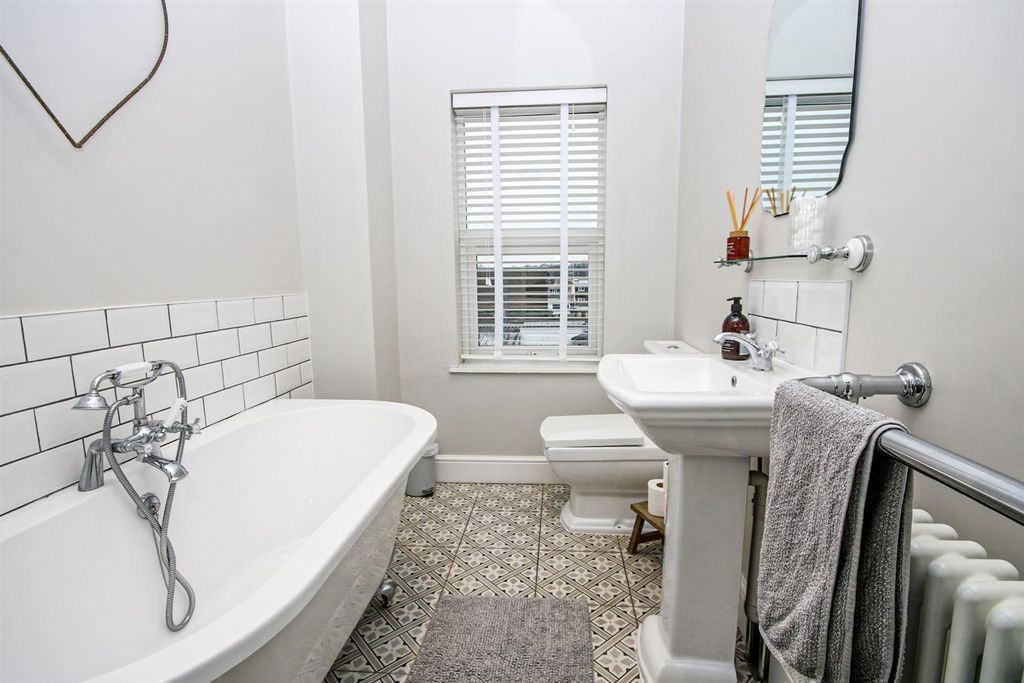 Property photo 3 of 15 4-Img_2827.Jpg