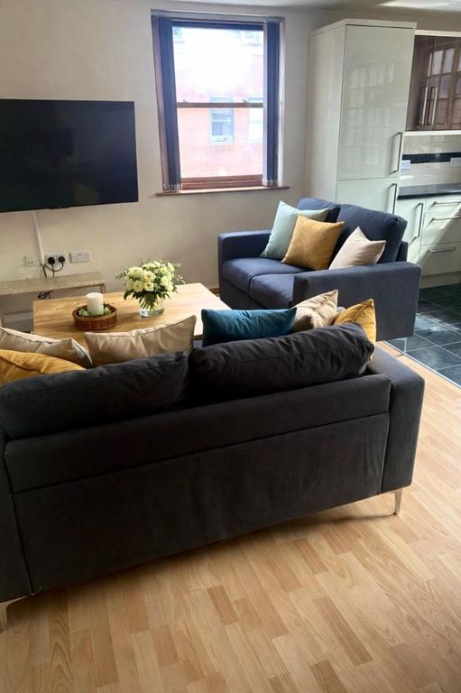 Property photo 2 of 11