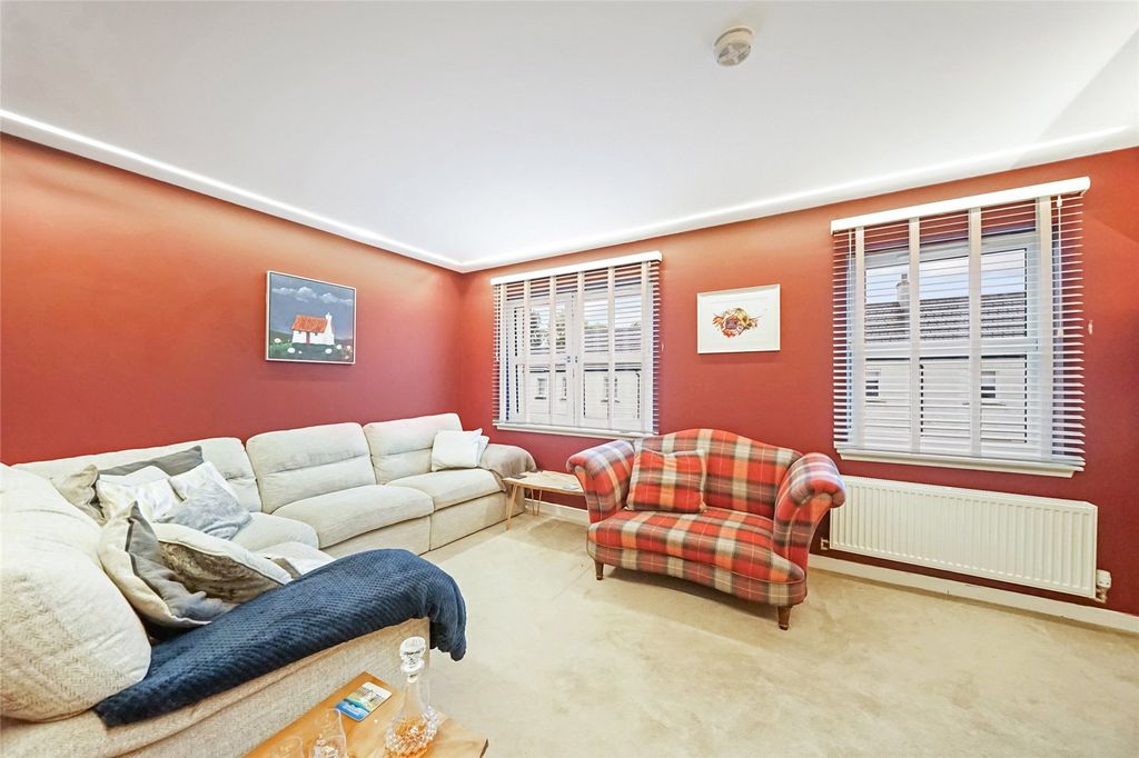 Property photo 3 of 22 Picture No. 03