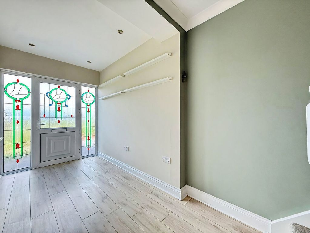 Property photo 3 of 50